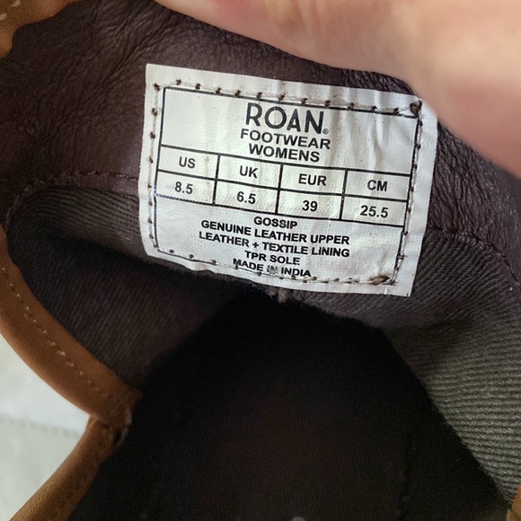 Roan Gossip Bootie Tan Nappa Leather size 8.5 NWT - Picture 4 of 5